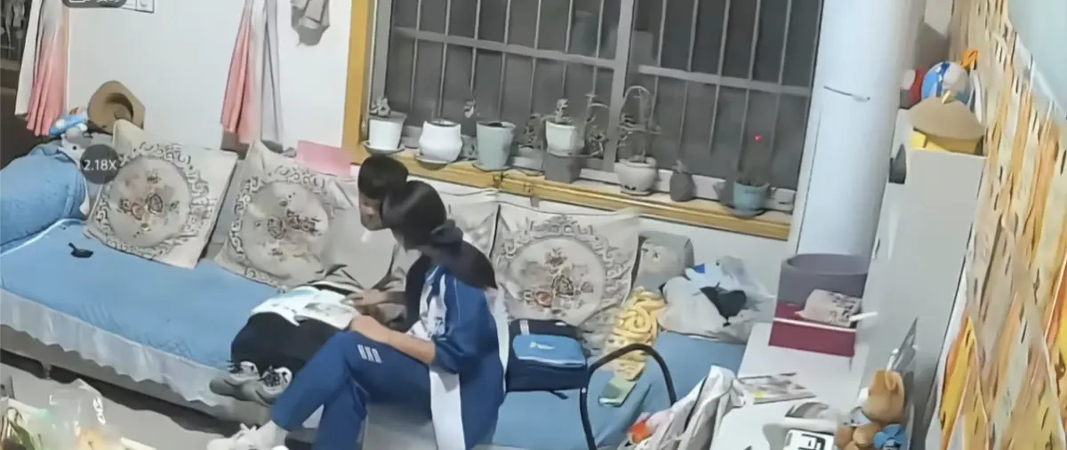 抖音热门姐姐的捏捏姐姐的爱引热议-姐弟情深难舍难分事件来龙去脉全梳理-看完整版在线观看