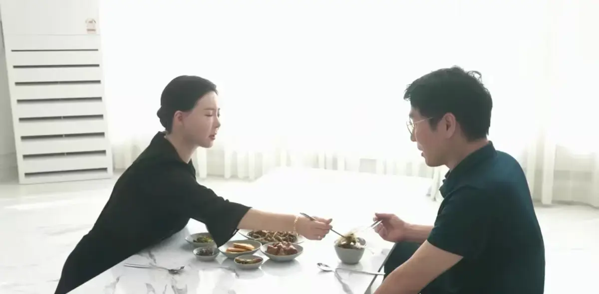 《50岁继母的诱惑》-4K高清未删减中文版-资源下载免费在线看-50岁继母的诱惑无广告