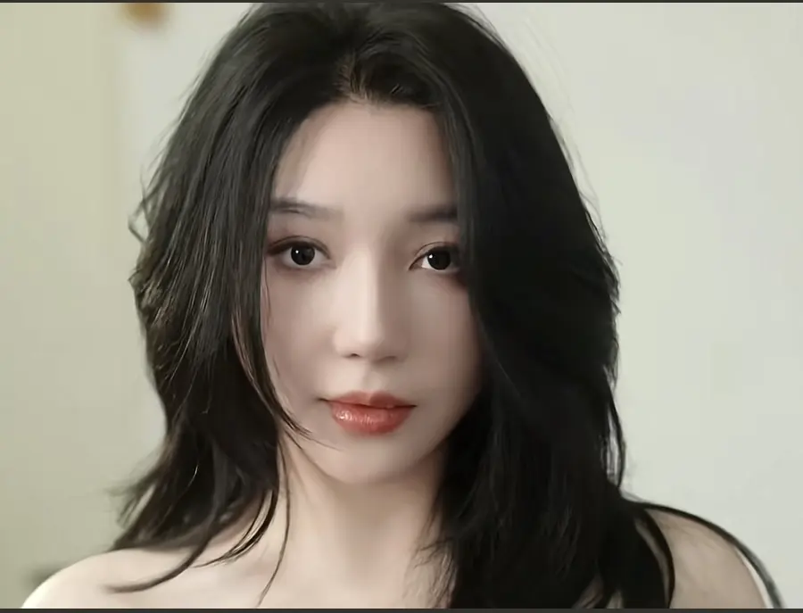 《教母eily三部曲》免费下载资源合集-eliy短剧《三人行》高清无删减在线看-教母eily三部曲全部作品免费下载