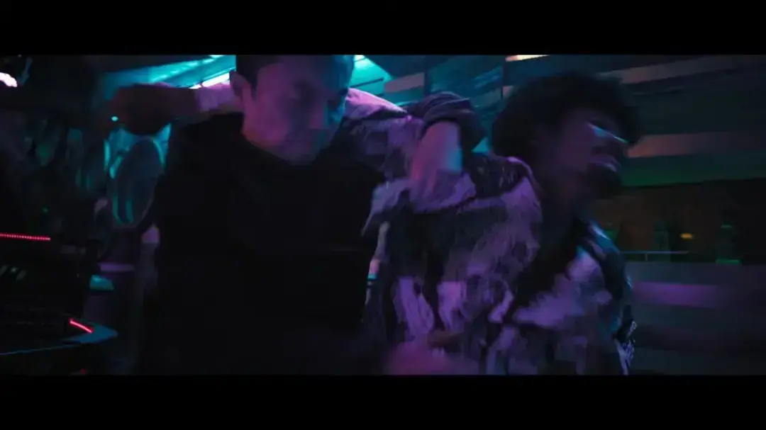 《火遮眼》谢苗孤胆英雄动作片-1080P高清国语未删减版免费在线观看-《火遮眼》全集完整版HD画质播放-谢苗动作电影阿里云盘迅雷下载